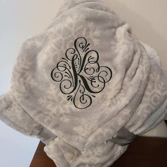 Custom blankets - Picture 2 of 2